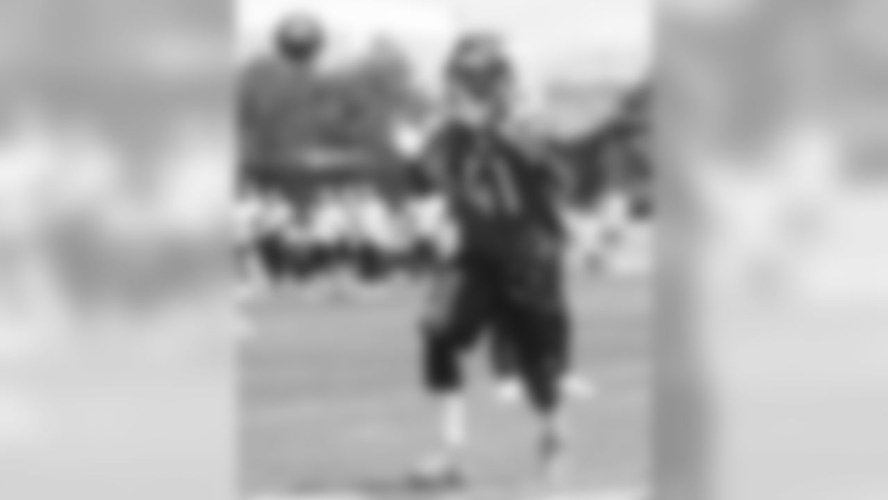 DB Charles Mitchell
