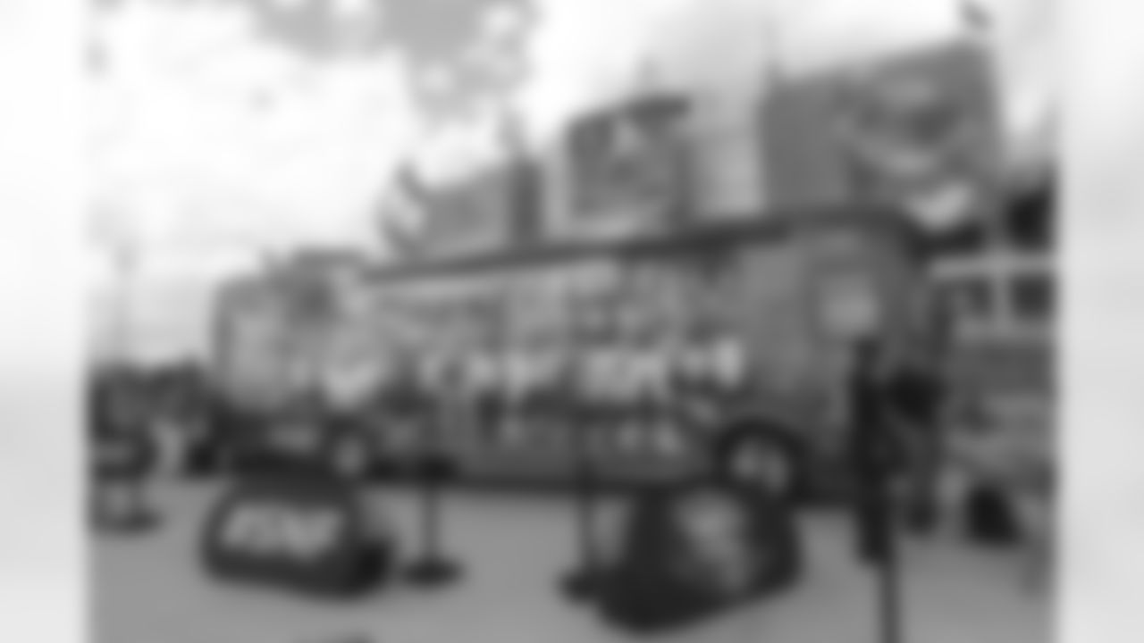NBC SNF Bus