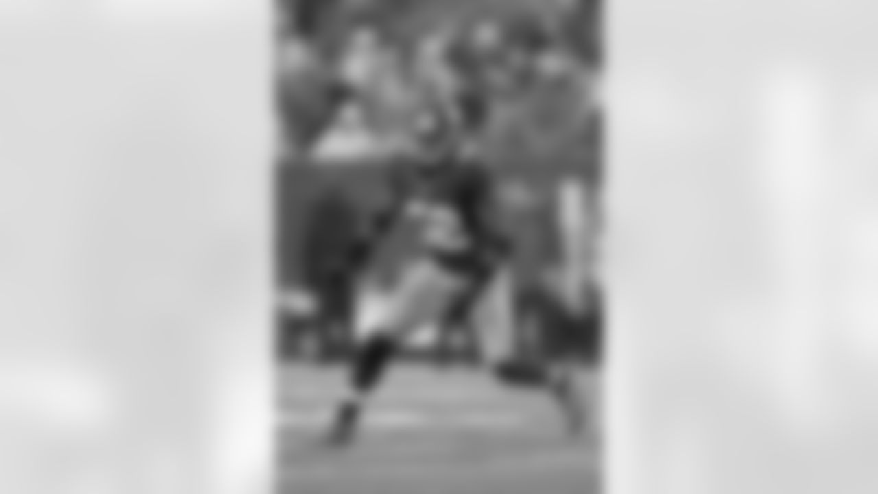 Jon Beason