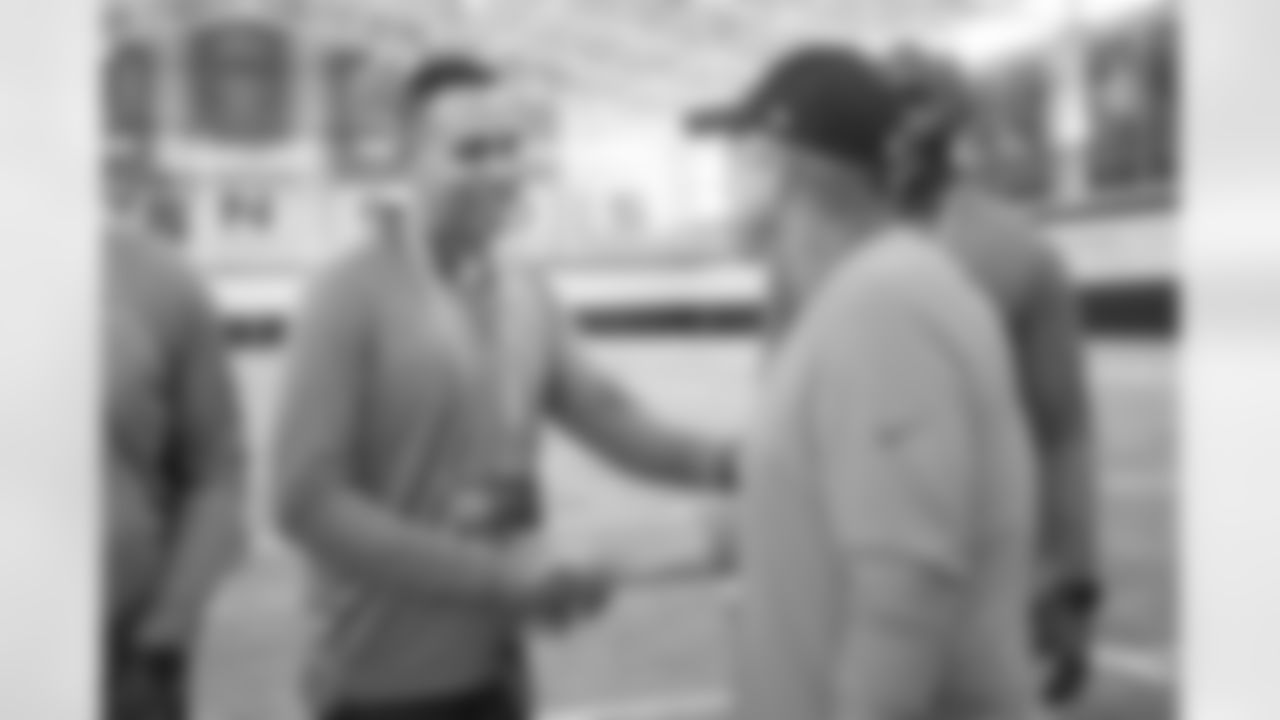 Sean Payton and Dennis Smith during an alumni breakfast and practice at Centura Health Training Center in Englewood, Colorado on September 16, 2023. Photo by Ben Swanson / Denver Broncos