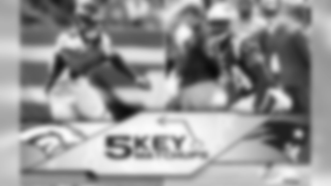 On Thursday Demaryius Thomas couldn't determine if he will be facing Derrelle Revis consistently on Sunday. For a Broncos offense with a variety of weapons in the receiving corps, Sunday matchups are hard to predict."The guy has been a perennial Pro Bowler," Head Coach John Fox said of Revis on Thursday. "He's got size. He's got length. He's a quality player at his position in the league. He's been around a little bit, so he's a smart, tough, athletic guy that covers very well."While Revis continues to be the dominant corner he was with the Jets, Thomas currently sits in fourth in the NFL with 767 yards on the season and is looking for his fifth consecutive 100-yard receiving game.