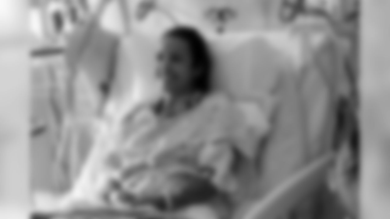Jennifer, 21, is waiting for a heart transplant.