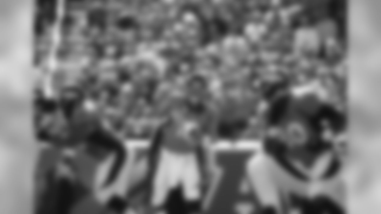 Peyton Manning throws his 500th career touchdown.