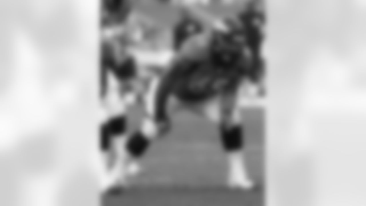 Vasquez earned his first Pro Bowl selection after not allowing a sack in 2013.