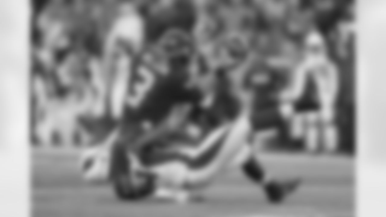 After joining the Cardinals on Nov. 22, he moved into the starting lineup a month later and posted 32 total tackles in three states to close the season. Moore might be back with Arizona, as he should be an affordable re-signing who can provide good value.