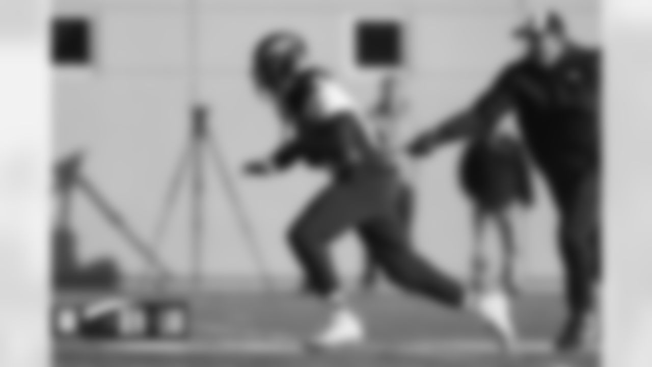 Courtland Sutton and Zach Grossi during practice on Wednesday, December 21, 2022 at UCHealth Training Center in Englewood, Colorado.
Photo by Gabriel Christus/Denver Broncos