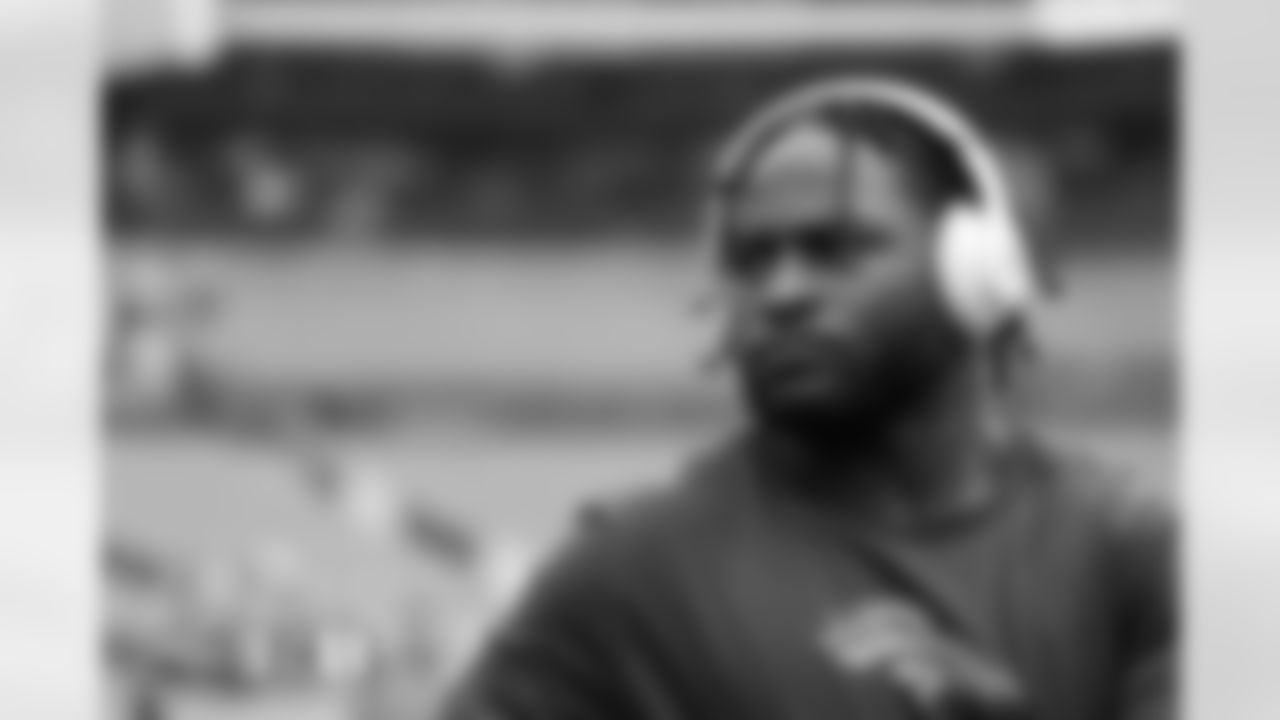 Javonte Williams before the Broncos' Week 1 game against the Las Vegas Raiders at Empower Field at Mile High in Denver, Colorado on September 10, 2023. Photo by Gabriel Christus / Denver Broncos