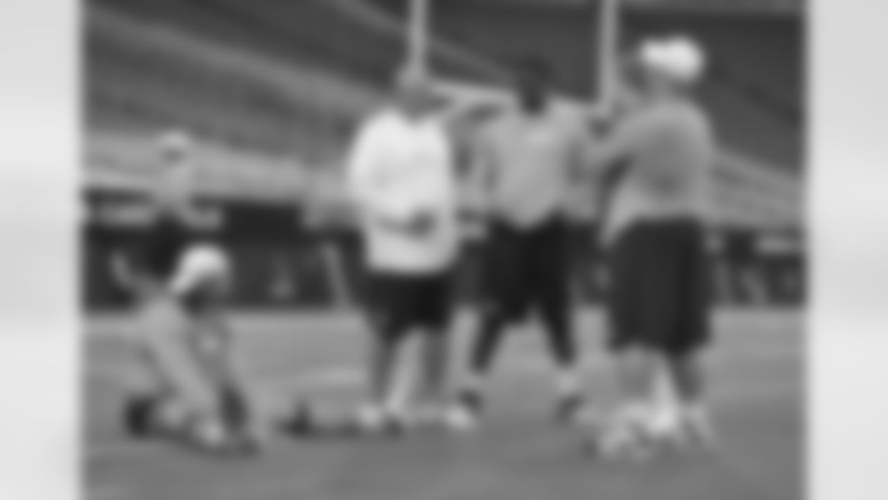 Offensive tackle Ryan Clady and his fellow offensive linemen get ready for the preseason finale against the Arizona Cardinals.