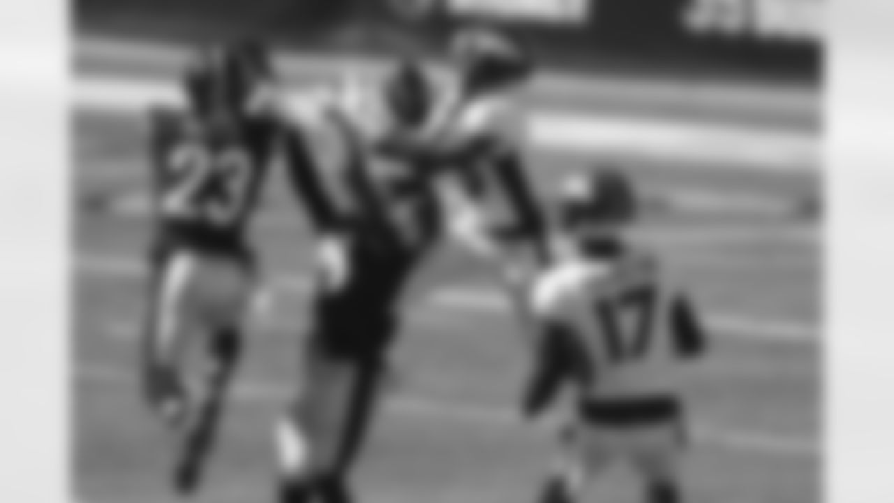 Game action from the Broncos' Week 2 game against the Pittsburgh Steelers at Heinz Field in Pittsburgh, Pennsylvania, on September 20, 2020. (Photo by Gabriel Christus)