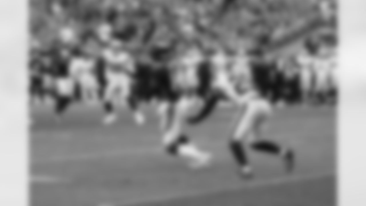 Courtland Sutton during the Broncos' Week 6 game against the Las Vegas Raiders at Empower Field at Mile High in Denver, Colorado on October 17, 2021. (Photo by Gabriel Christus)