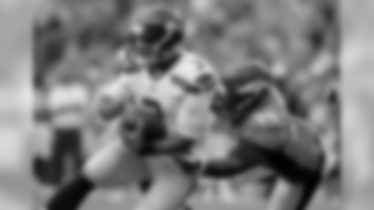 DE DeMarcus Ware