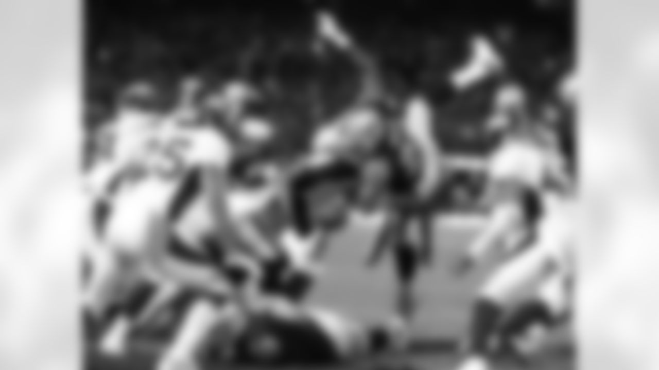 Player of the game: Latavius Murray - 20 attempts for 114 yards and 3 touchdowns. Murray turned in a dominant performance as he averaged more than 5.7 yards per carry and broke off some back-breaking long runs, including a 42-yarder. The left side of the Raiders' offensive line may deserve just as much credit as the Oakland backs found an easy path to that side the entire night.Player of the game: Demaryius Thomas - 5 receptions for 56 yards. Thomas made several key catches, including a 23-yard toe-tapping grab to move the chain for the first time for the Broncos and set up their first touchdown of the game.