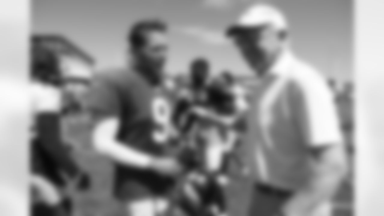 Photos: Peyton Manning, Archie Manning visit training camp as Broncos ...