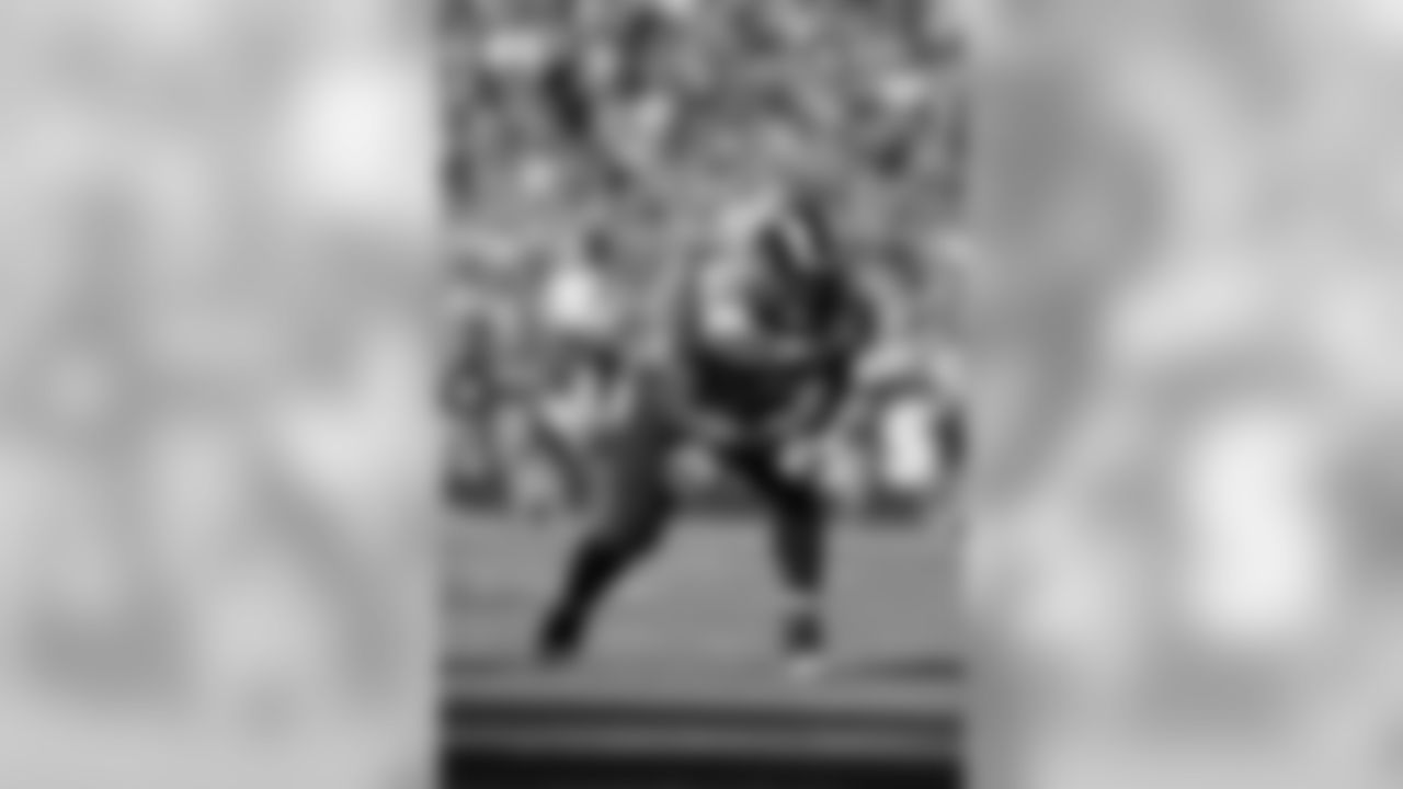 OL Joe Barksdale