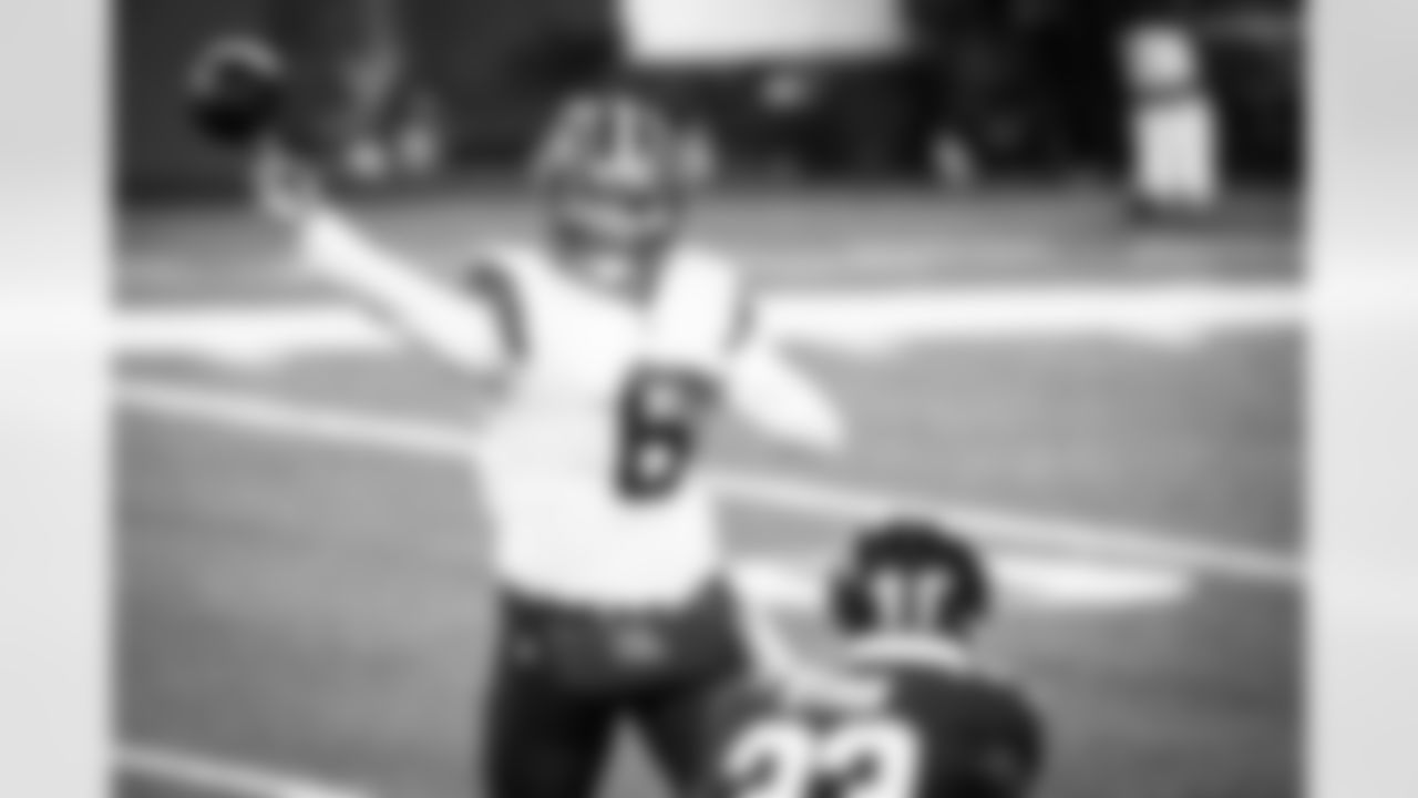 Quarterback Baker Mayfield (6) during a NFL football game between the Cleveland Browns and New York Giants on December 20, 2020 on Sunday Night Football at MetLife Stadium. The Browns won 20-6.