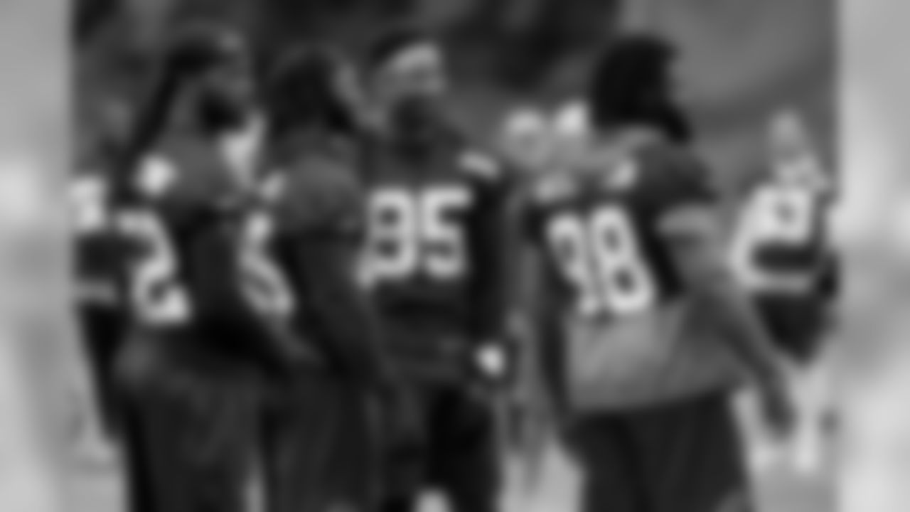 Defensive end Myles Garrett (95) during the first day of minicamp on June 4, 2019.