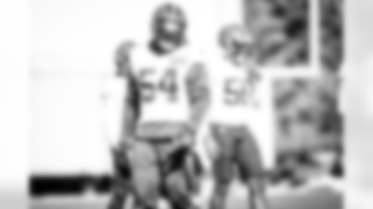 Defensive end Olivier Vernon (54) during practice on October 7, 2020