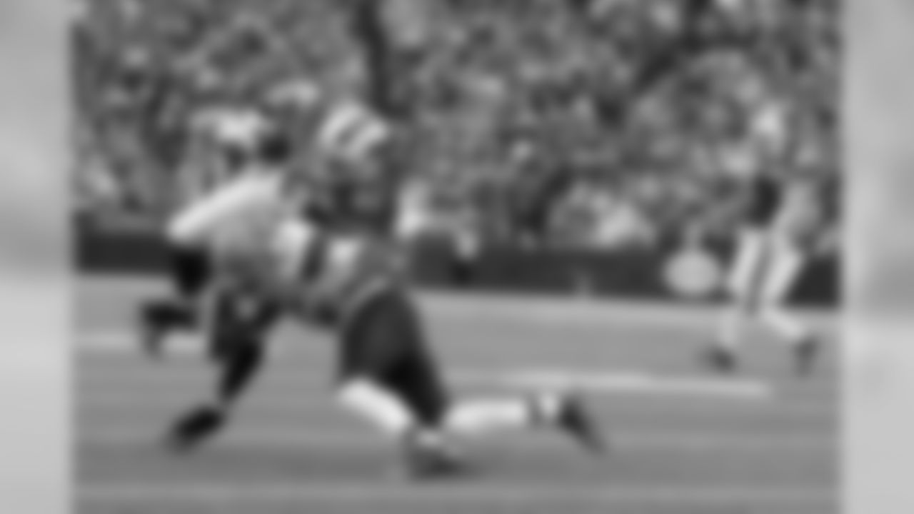 Regular Season Game 12: Browns vs. Bills