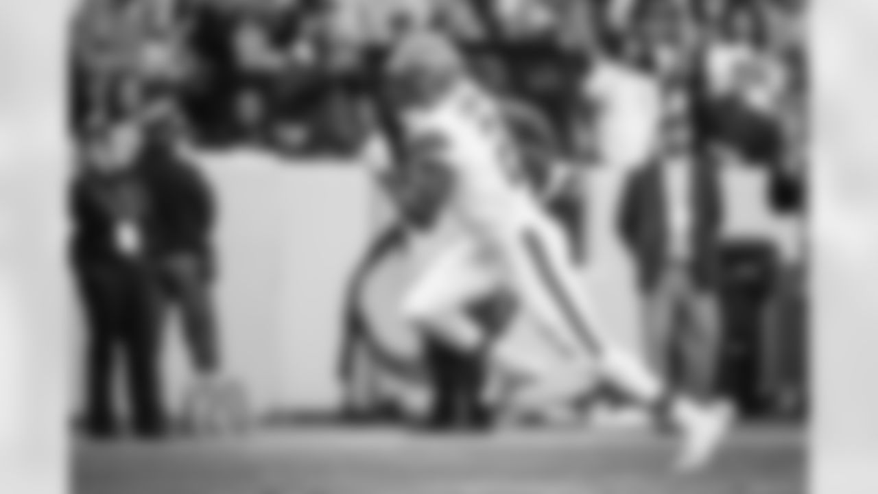 Wide Receiver Amari Cooper (2) during a NFL football game between the Cleveland Browns and Washington Commanders on January 1, 2023 at FedEx Field. The Browns won 24-10.