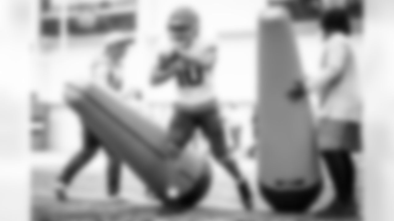 Wide receiver Anthony Schwartz (10) during practice on September 22, 2021.