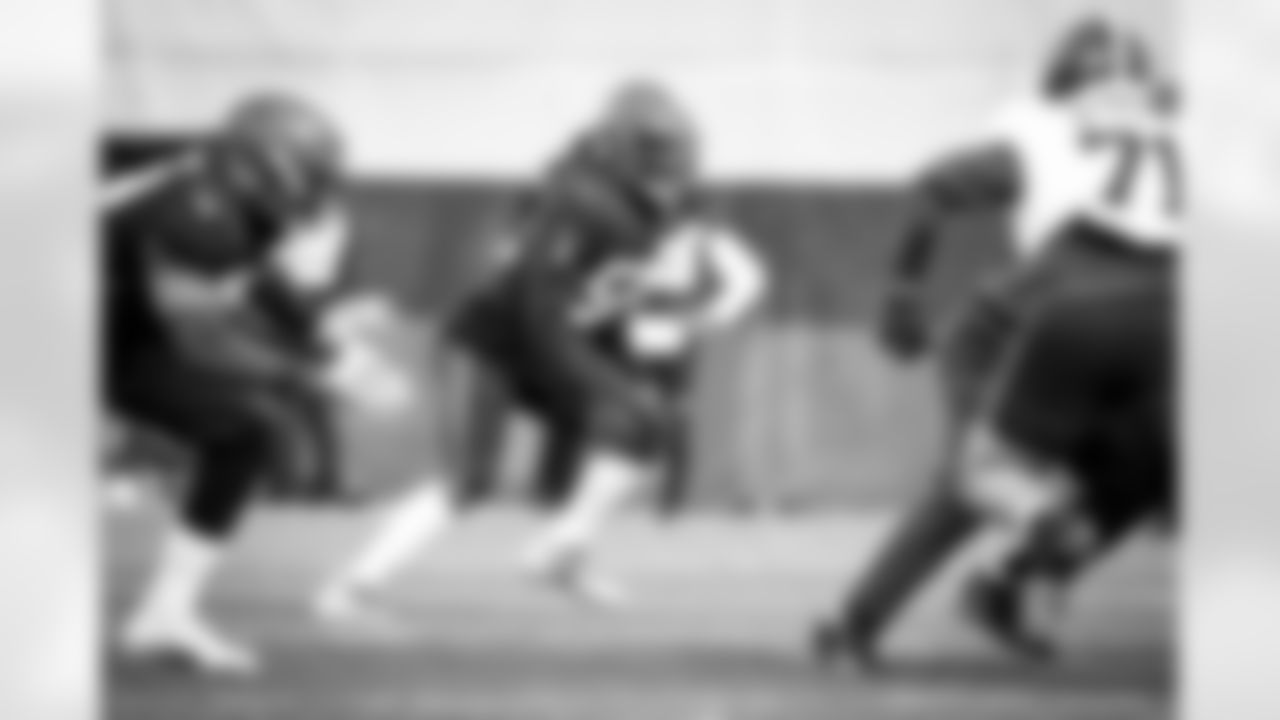 Linebacker Elijah Lee (52) during practice on January 13, 2021.