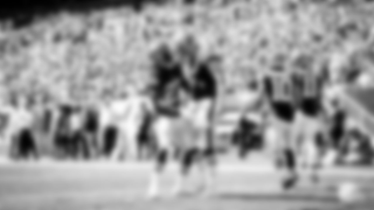 The Cleveland Browns play the Houston Texans at FirstEnergy Stadium in Week 2 of the 2021 season.