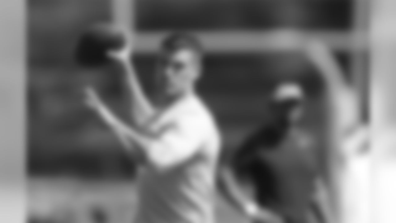 QB Mitchell Trubisky (North Carolina)