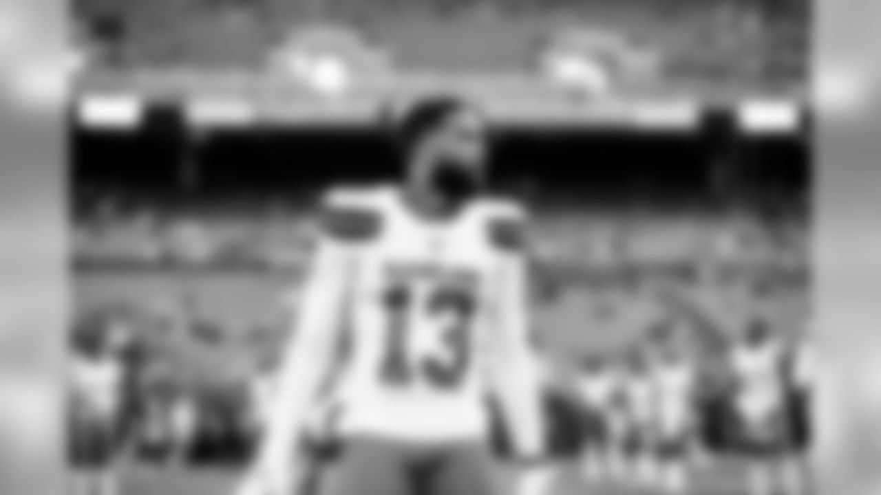 Wide receiver Odell Beckham Jr. (13) warms up before the Redskins vs. Browns preseason game.