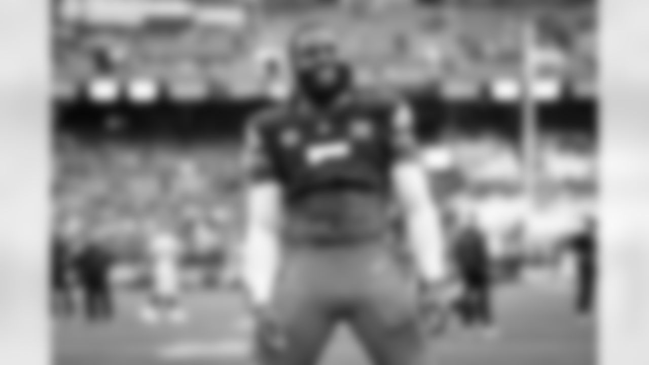 Linebacker Anthony Walker Jr. (5) before a NFL football game between the Cincinnati Bengals and Cleveland Browns on September 10, 2023 at Cleveland Browns Stadium.