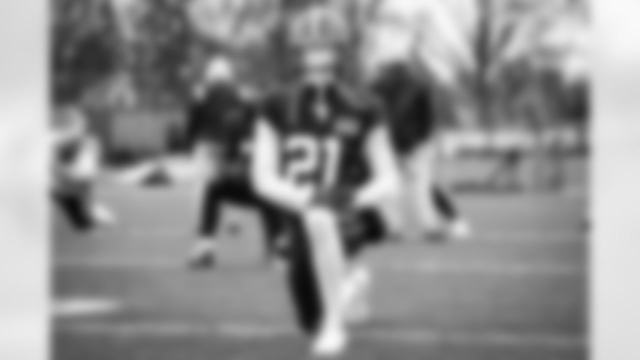 Cornerback Denzel Ward (21) during practice at CrossCountry Mortgage Campus on November 16, 2022.