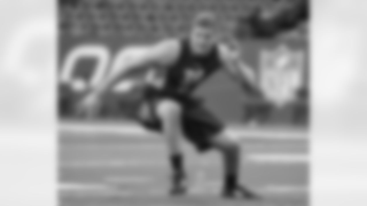 DL Carl Nassib