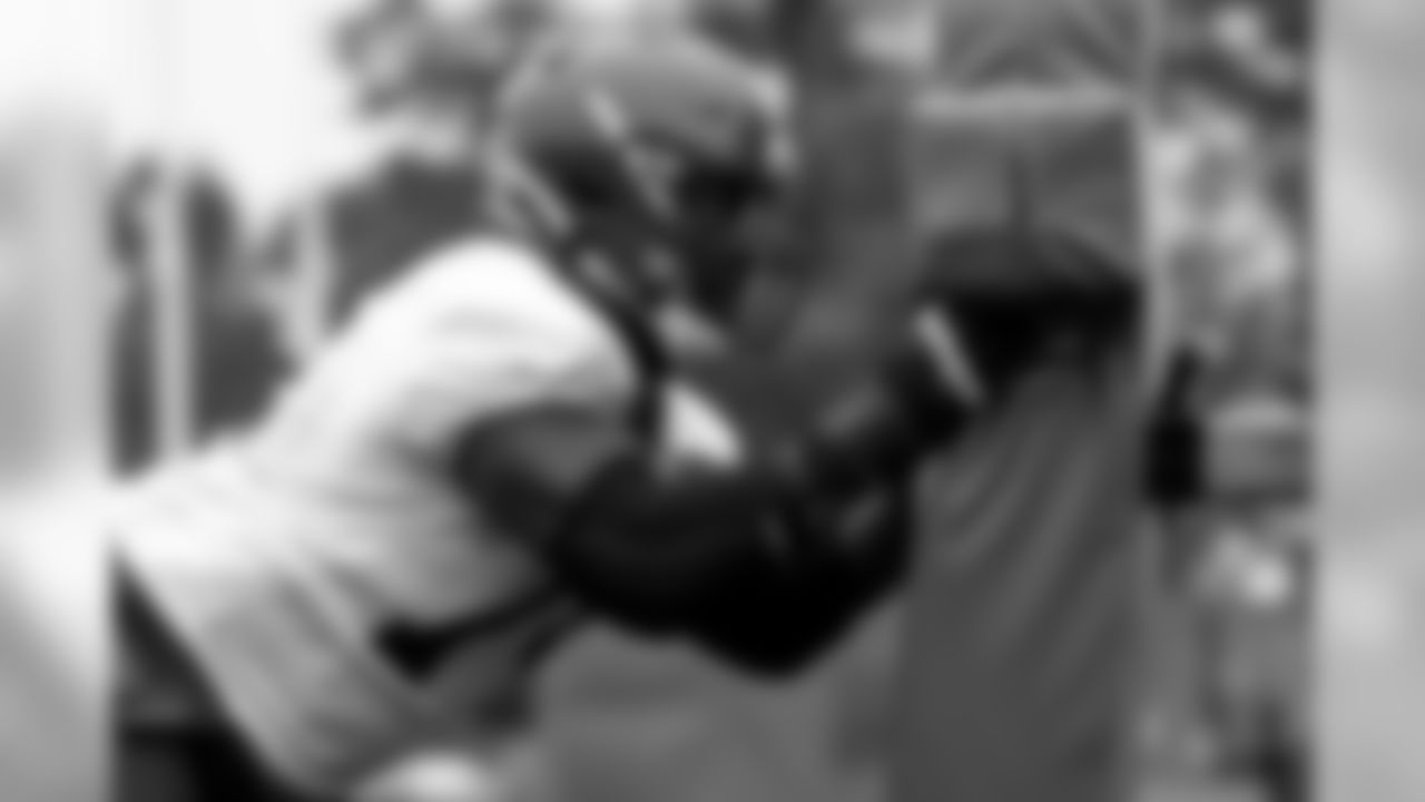 Offensive tackle Chris Hubbard (74) during the eighth practice of OTAs on May 29, 2019.