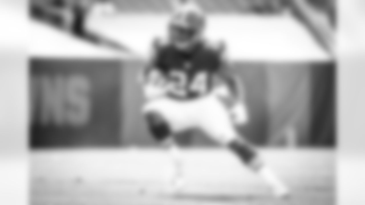 Running Back Nick Chubb (24) during a NFL football game between the Washington Football Team and Cleveland Browns on September 27, 2020 at FirstEnergy Stadium. The Browns won 34-20.