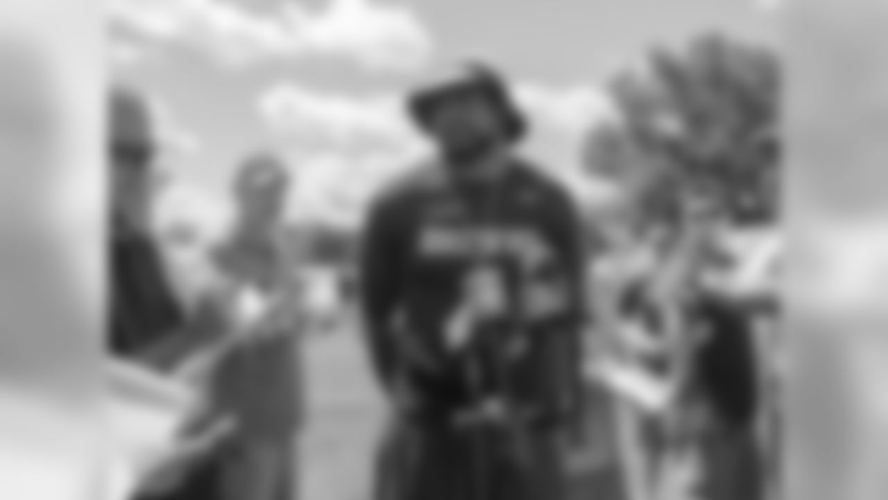 LB Karlos Dansby