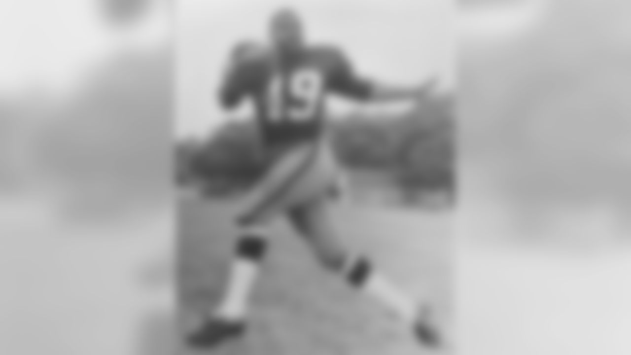 Bobby Mitchell (84) 7th Round 1956