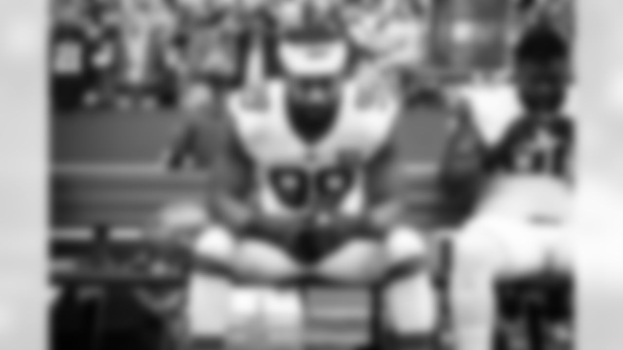 Defensive end Za'Darius Smith (99) before a NFL football game between the Cleveland Browns and Indianapolis Colts on October 22, 2023 at Lucas Oil Stadium. The Browns won 39-38.