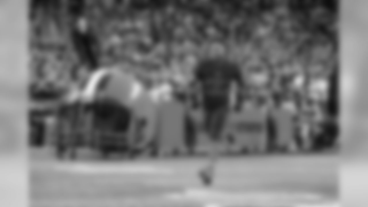 Defensive end Myles Garrett (95)