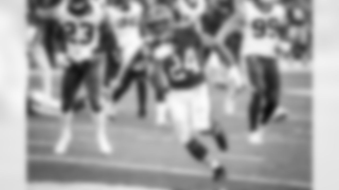 Running Back Nick Chubb (24) during a NFL football game between the Houston Texans and Cleveland Browns on November 15, 2020 at FirstEnergy Stadium. The Browns won 10-7.