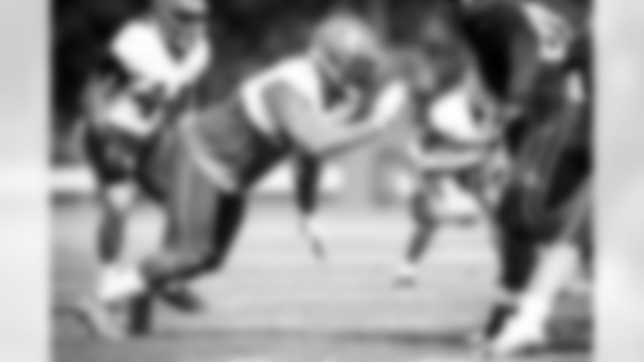 Defensive tackle Sheldon Richardson (98) during practice on September 23, 2020