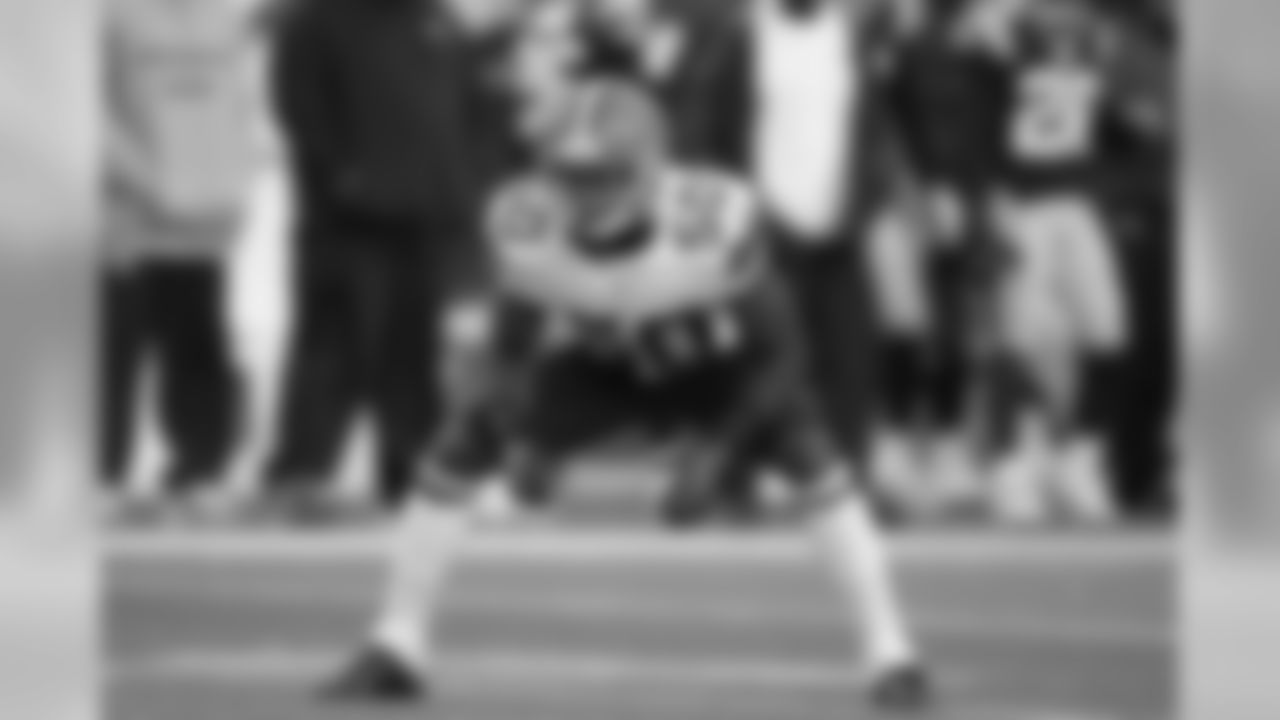 Darius Eubanks prepares for a kickoff at New England on Dec. 8, 2013.