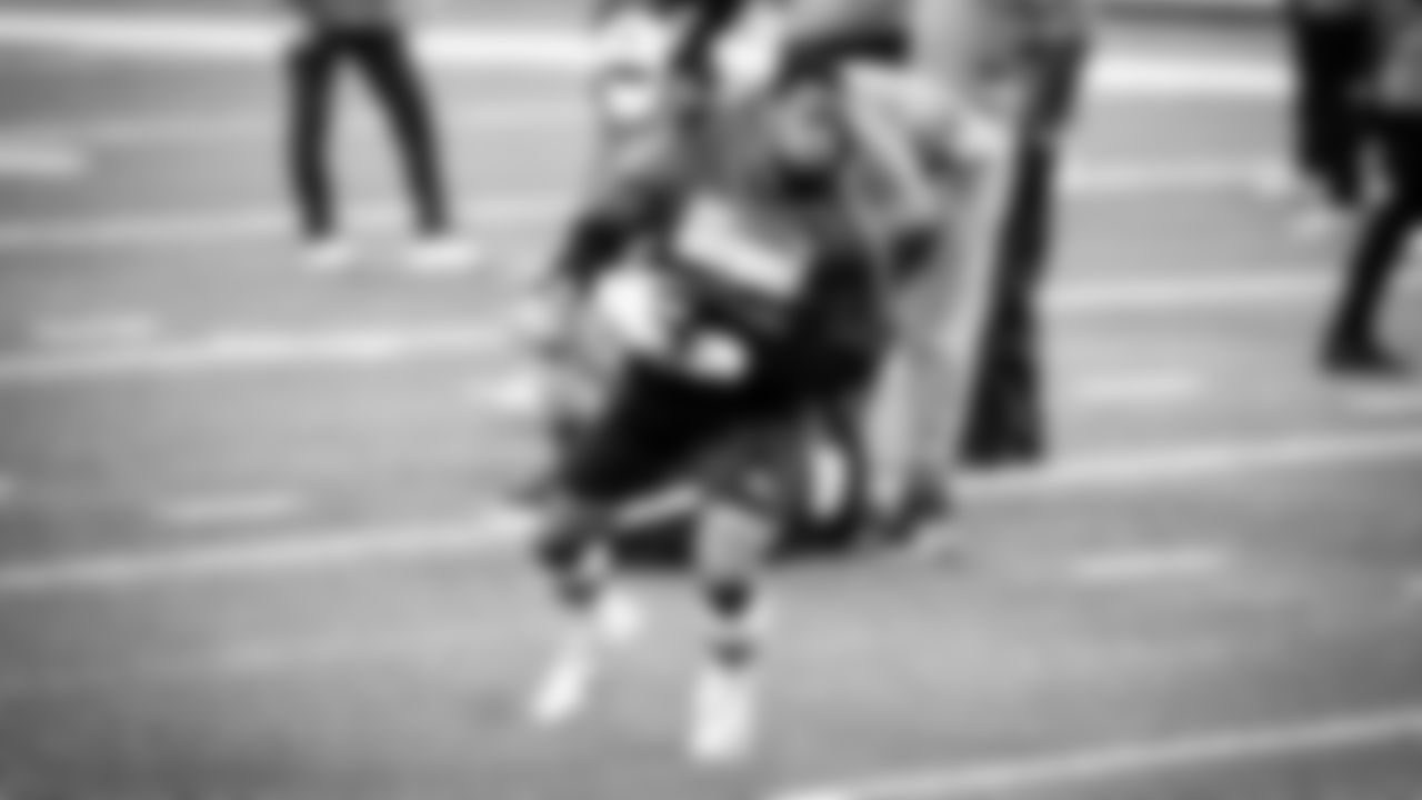 The Cleveland Browns prepare to face the New York Giants.