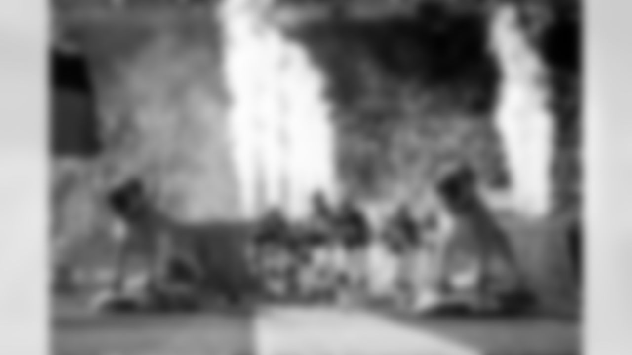 The team before a NFL football game between the New England Patriots and Cleveland Browns on on October 16, 2022 at FirstEnergy Stadium.