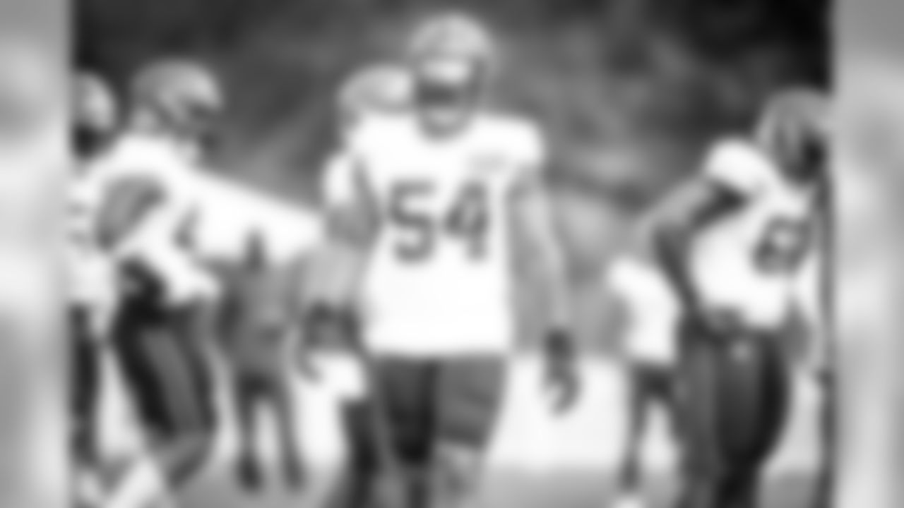Defensive end Olivier Vernon (54) during practice on August 17, 2020