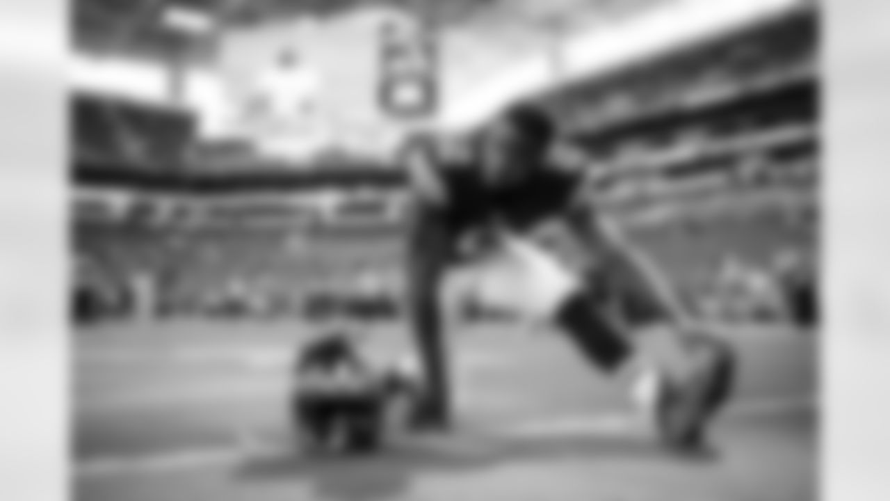 Wide Receiver Amari Cooper (2) before a NFL football game between the Cleveland Browns and Miami Dolphins on November 13, 2022 at Hard Rock Stadium. The Browns lost 17-39.