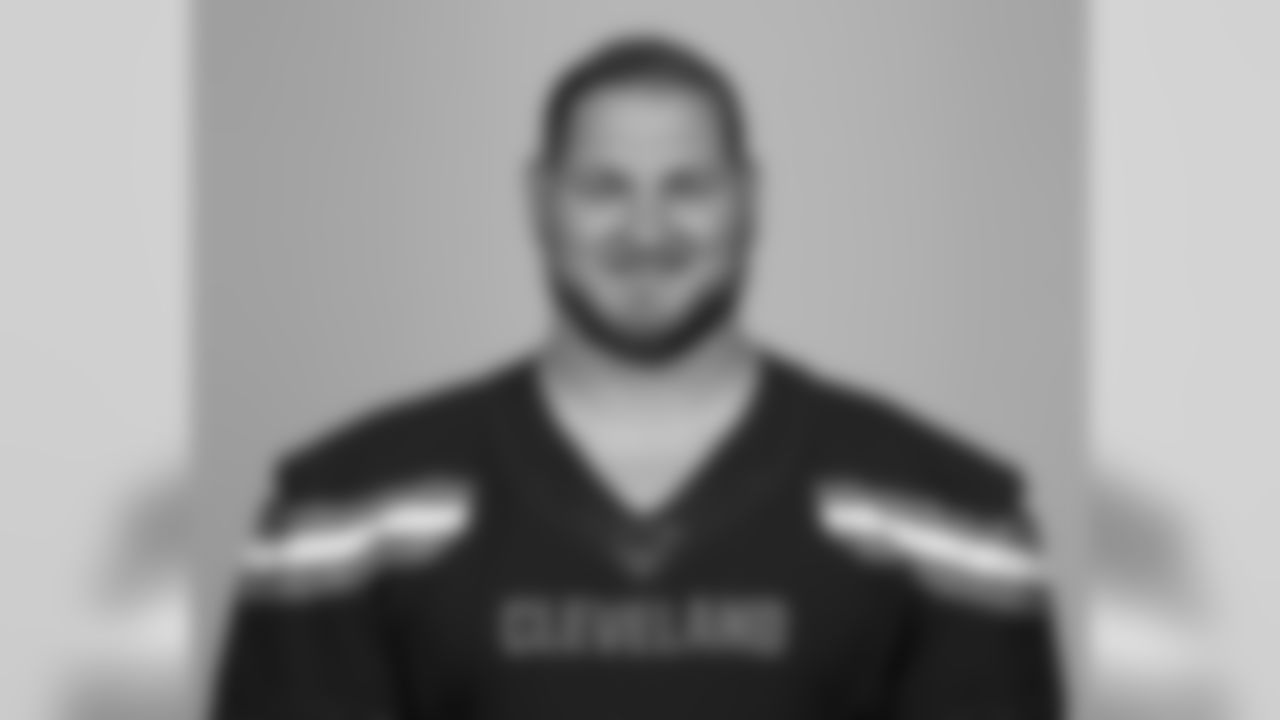 Guard Eric Kush (72)