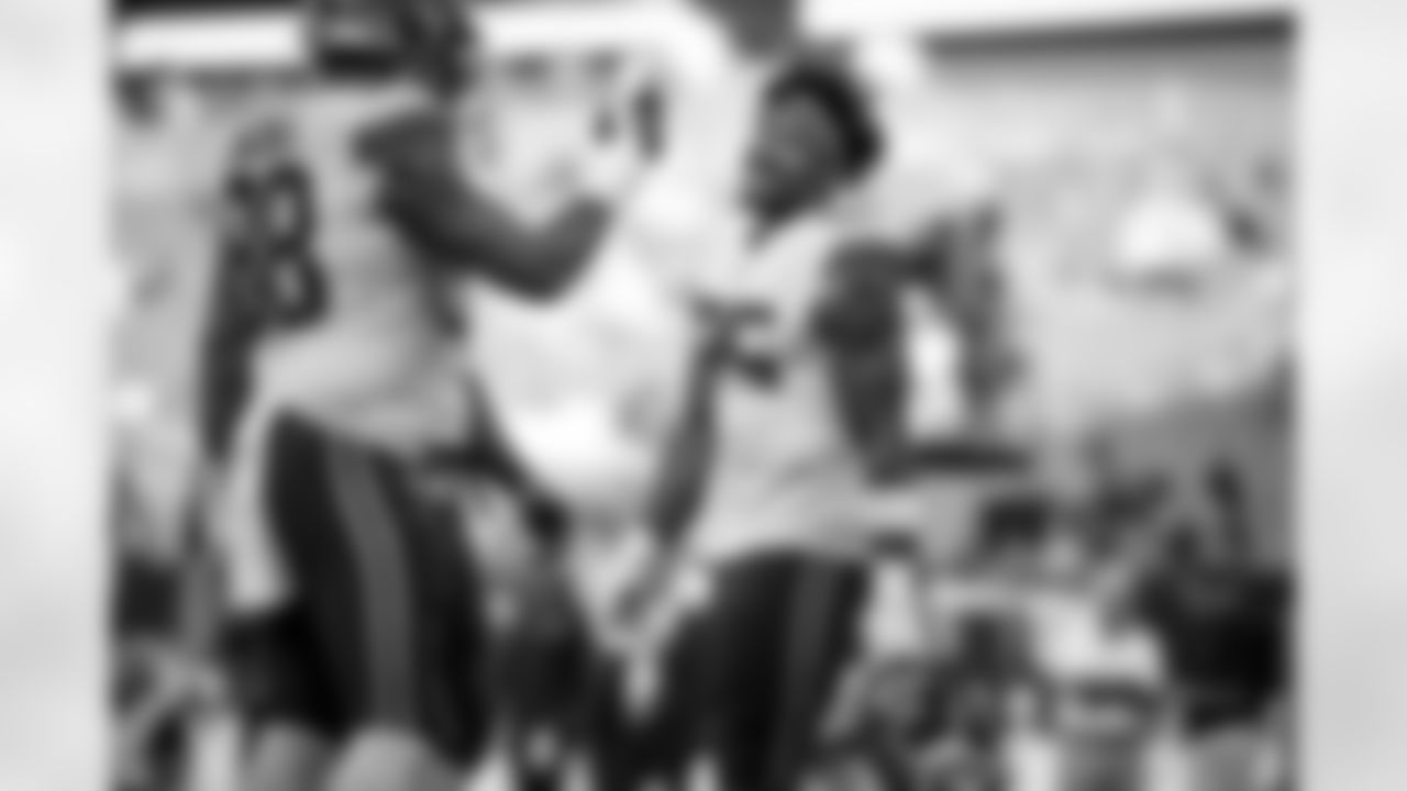Defensive end Myles Garrett (95) before a preseason NFL football game between the Chicago Bears and Cleveland Browns on August 27, 2022 at FirstEnergy Stadium. The Browns lost 21-20.