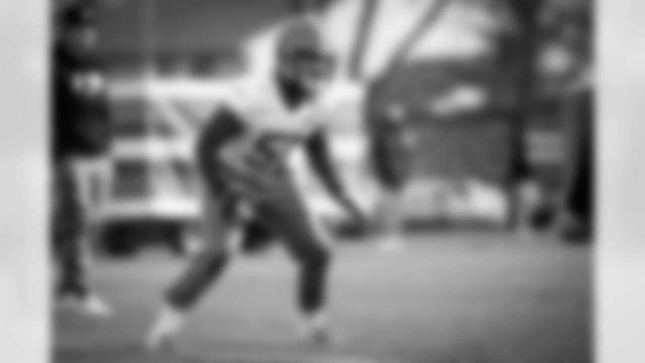 Linebacker Jordan Kunaszyk (51) during practice at CrossCountry Mortgage Campus on December 21, 2022.
