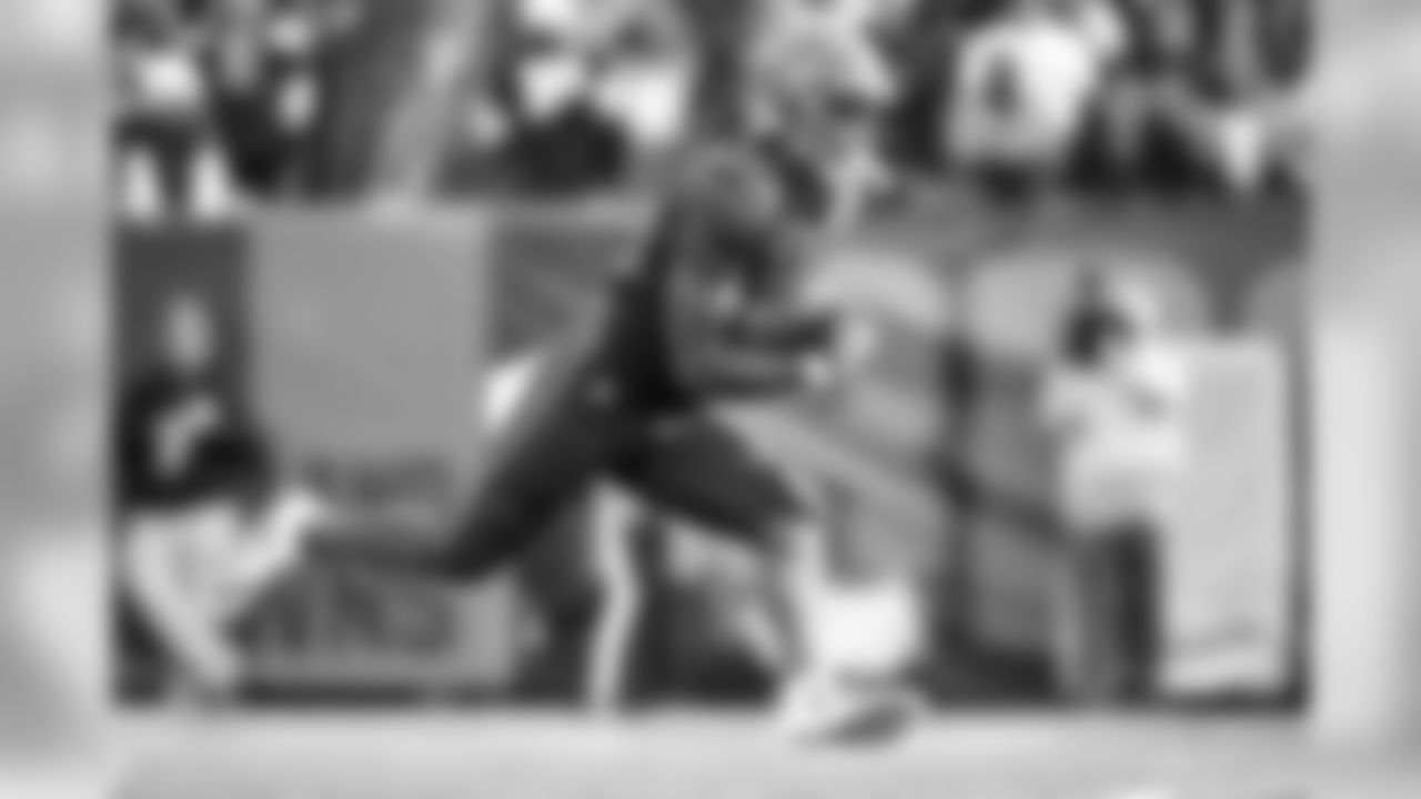 Dontrell Hilliard - Exclusive Rights Free Agent