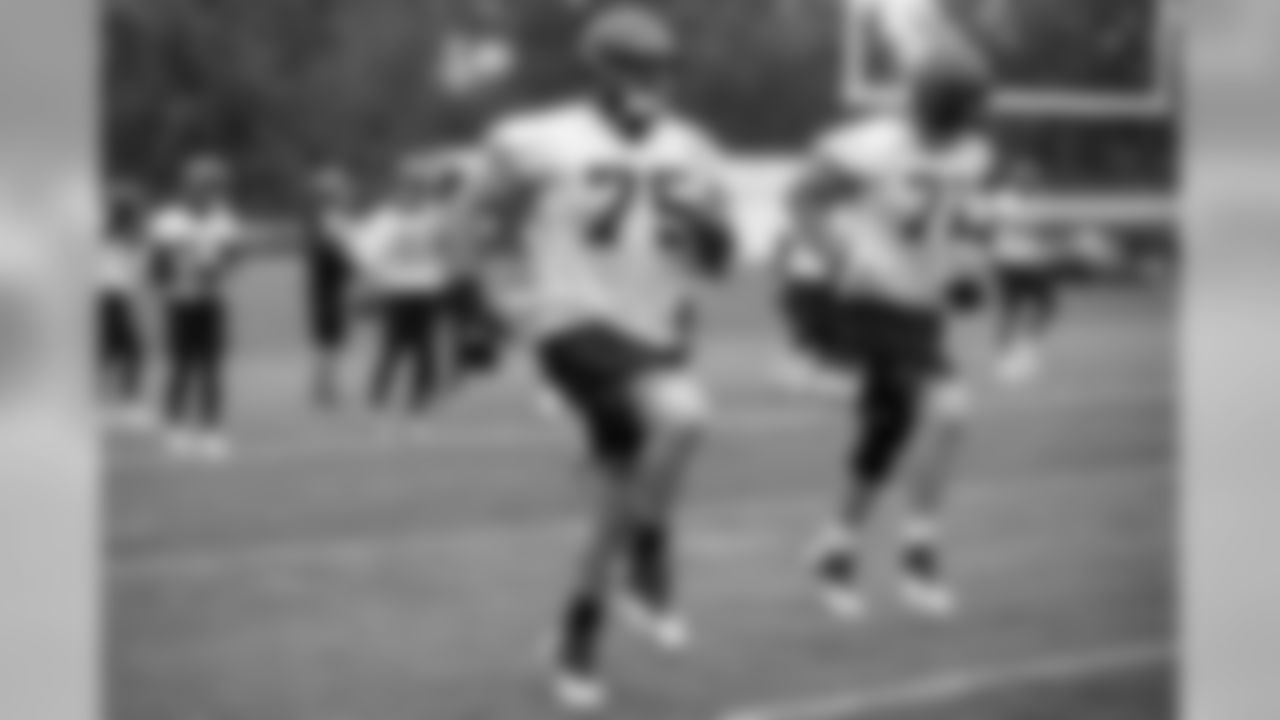 Offensive guard Joel Bitonio (75) during the eighth practice of OTAs on May 29, 2019.