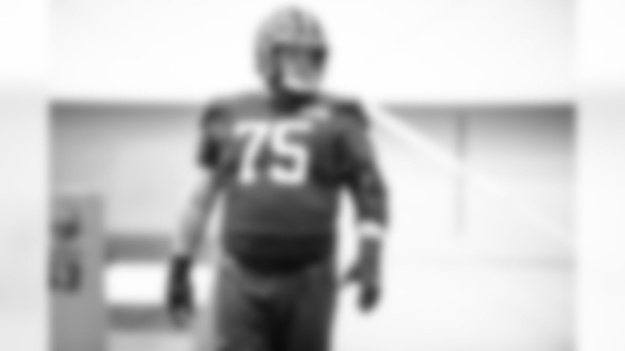 Offensive guard Joel Bitonio (75) during practice on December 30, 2020.